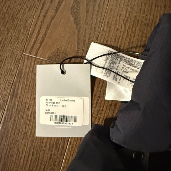 Canada Goose Women's Hybridge Mitt - Size Medium - Picture 2 of 11